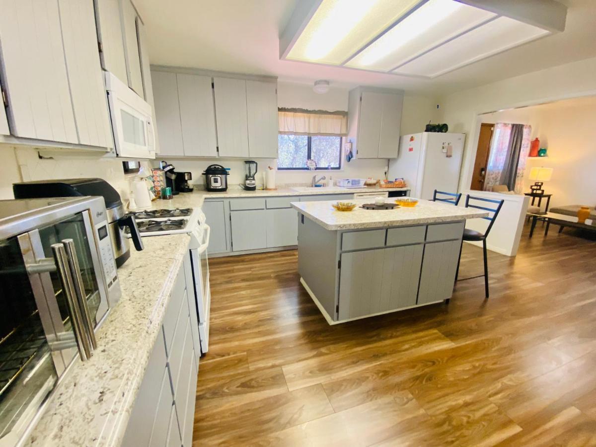 Family Friendly, 3 Bedroom House, With King Bed For Up To 15 - Bbq - Internet - Jet Tub Auburn Exteriér fotografie