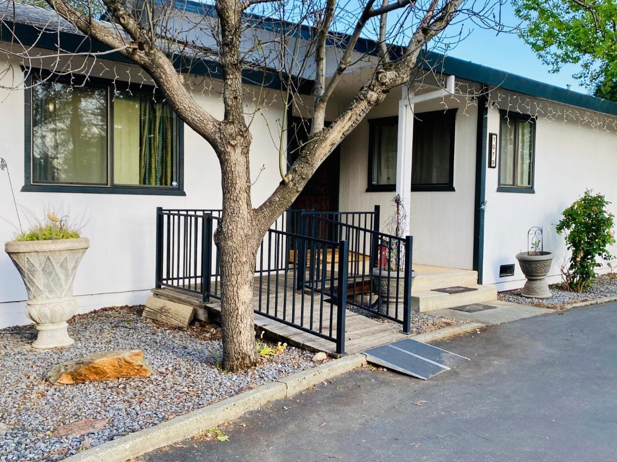 Family Friendly, 3 Bedroom House, With King Bed For Up To 15 - Bbq - Internet - Jet Tub Auburn Exteriér fotografie